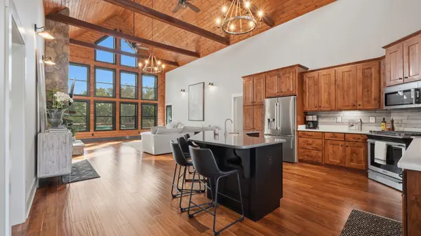 130 Peninsula Pt Dr, Winchester, TN 37398