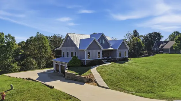 130 Peninsula Pt Dr, Winchester, TN 37398