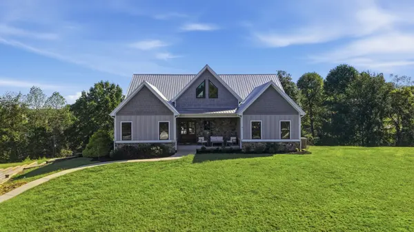 130 Peninsula Pt Dr, Winchester, TN 37398