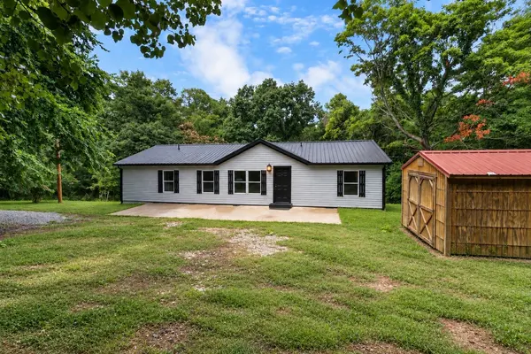 2177 Highway 76, Adams, TN 37010