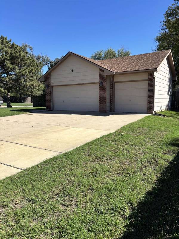 1168 N Curtis, Wichita, KS 67212