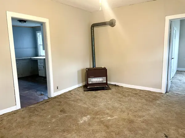 524 S Randall, Moundridge, KS 67107