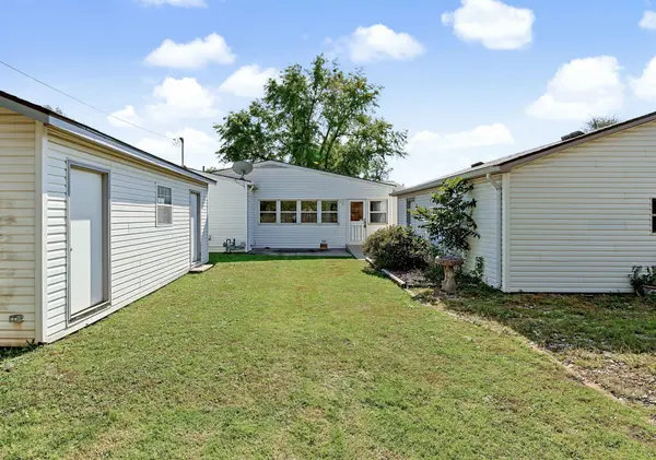 528 W 7th St, Haysville, KS 67060