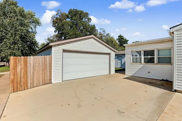 528 W 7th St, Haysville, KS 67060