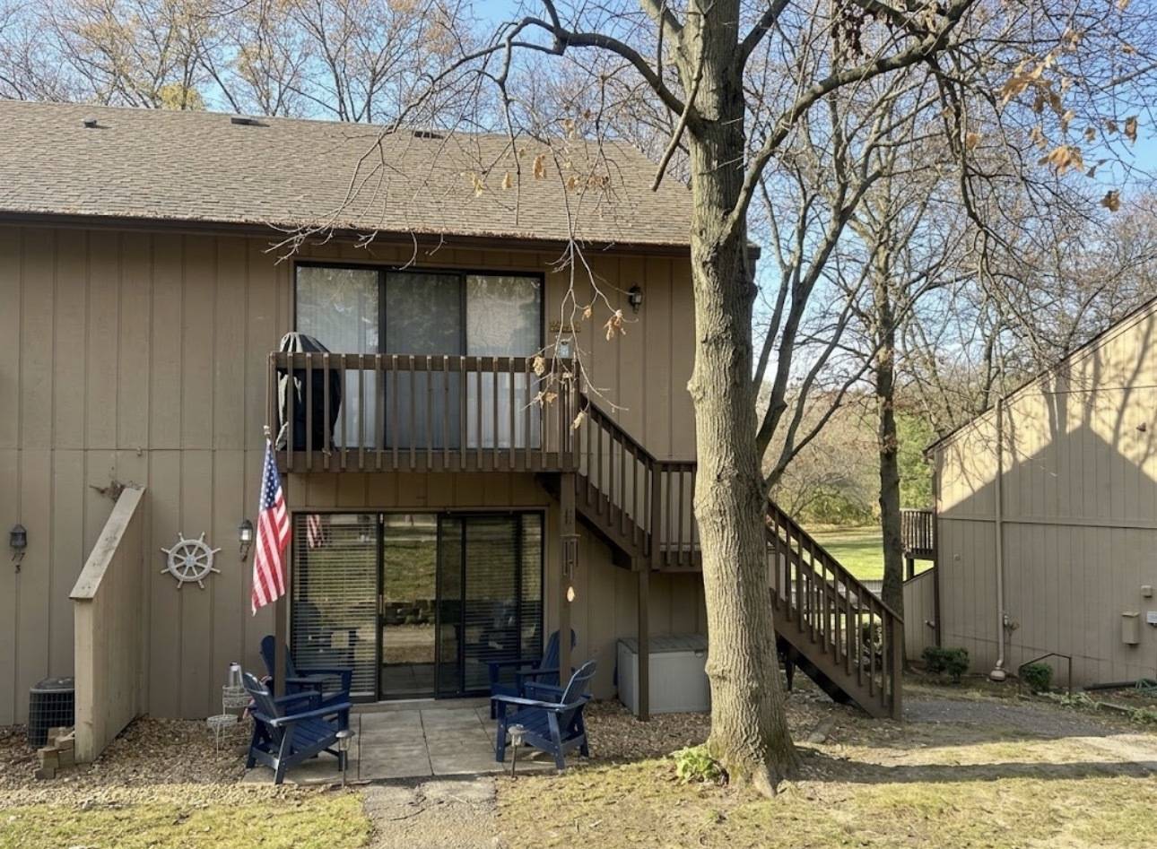 17 Saint Thomas Colony #4, Fox Lake, IL 60020