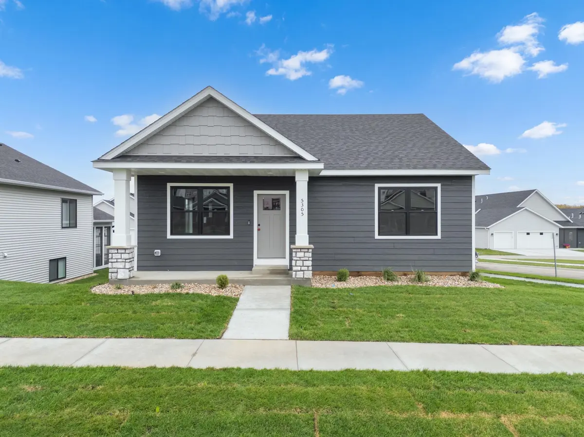 5305 Equinox PL NW, Rochester, MN 55901