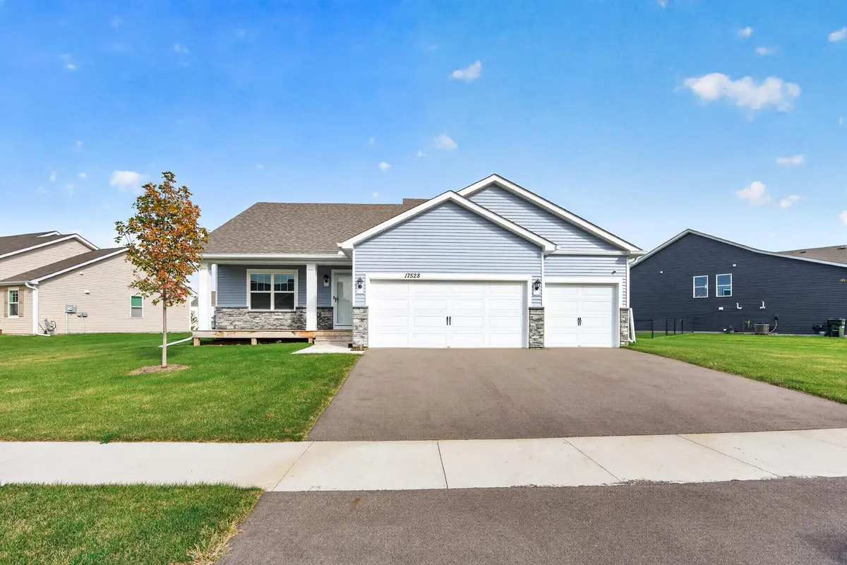 17528 Dunkirk WAY, Lakeville, MN 55044