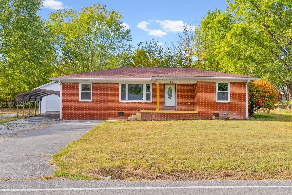 614 Sanderson Dr, Hopkinsville, KY 42240