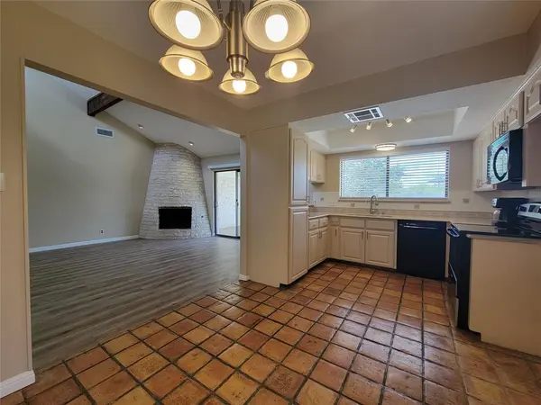 2008 Meadow Brook DR, Round Rock, TX 78664