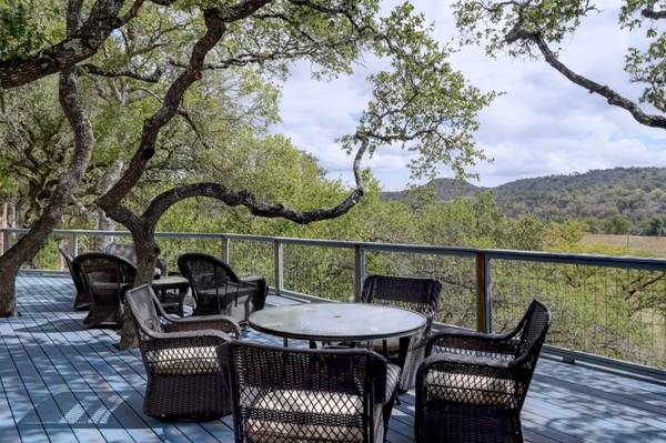 307 River Oaks DR, Wimberley, TX 78676