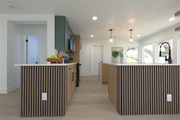 1302 Devil RDG, Cedar Park, TX 78613