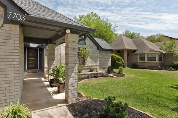 7703 Vail Valley DR, Austin, TX 78749