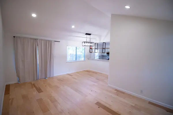 7012 Colony Park DR, Austin, TX 78724