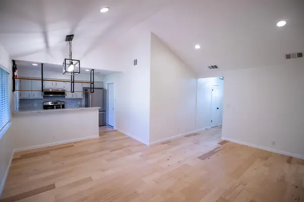 7012 Colony Park DR, Austin, TX 78724