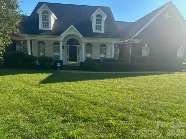 122 Upper Oak DR, Statesville, NC 28625