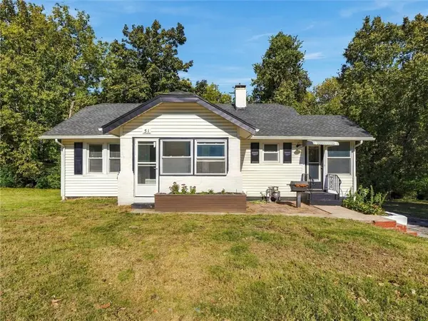 51 N Emerson ST, Kansas City, MO 64119