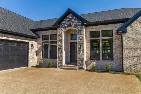 6244 Sable Ridge DR, Newburgh, IN 47630