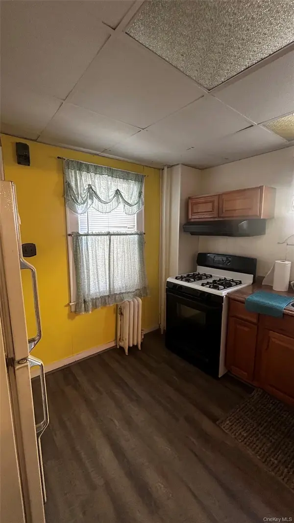 10750 93rd ST, Ozone Park, NY 11417
