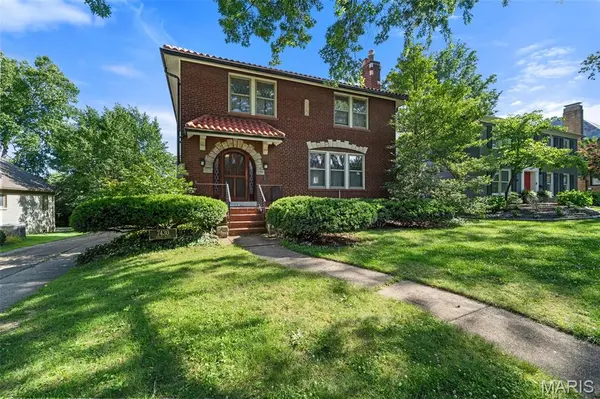 7430 Byron PL, Clayton, MO 63105
