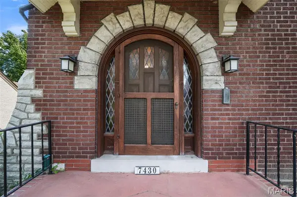 7430 Byron PL, Clayton, MO 63105