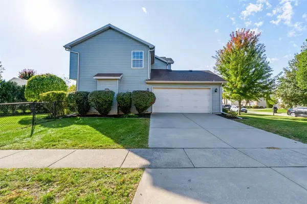 3609 Castlemain DR, Bloomington, IL 61704