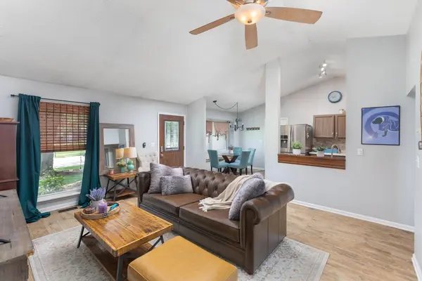 417 TRAVELAIRE AVE, Naperville, IL 60565