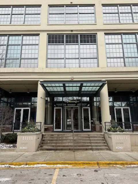 900 N KINGSBURY ST #1063, Chicago, IL 60610