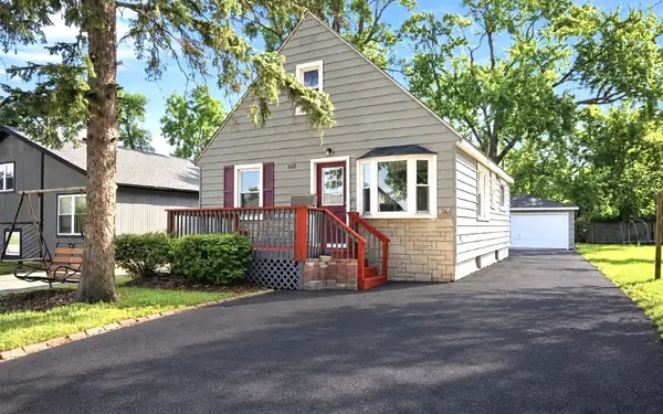 1621 ROUND LAKE DR, Round Lake Beach, IL 60073