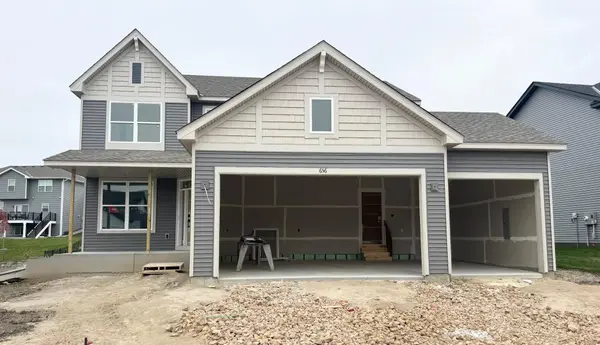 656 Sierra Pkwy, Waconia, MN 55387