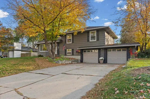 4625 Oxborough LN, Bloomington, MN 55437