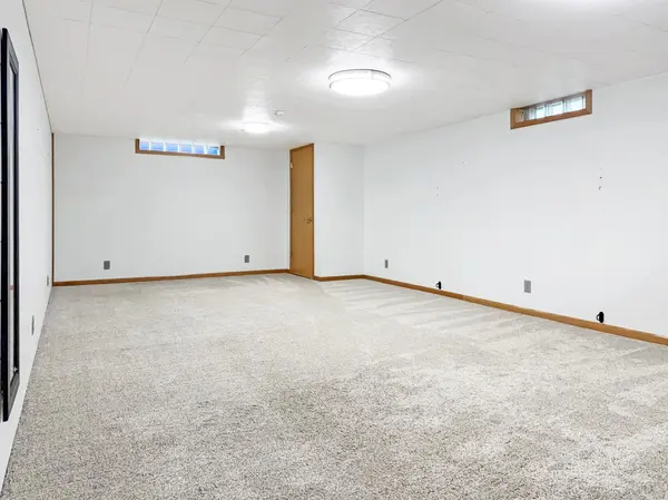 219 E Hollett ST, Tracy, MN 56175
