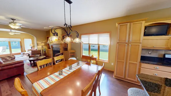 1718 Hale DR, Albert Lea, MN 56007