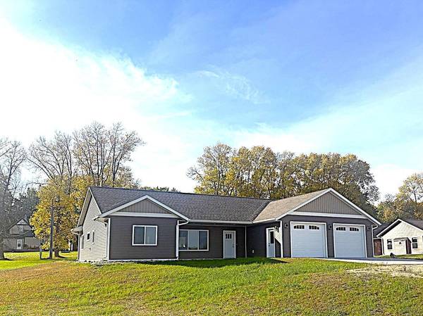 211 Bryce AVE, Lowry, MN 56349