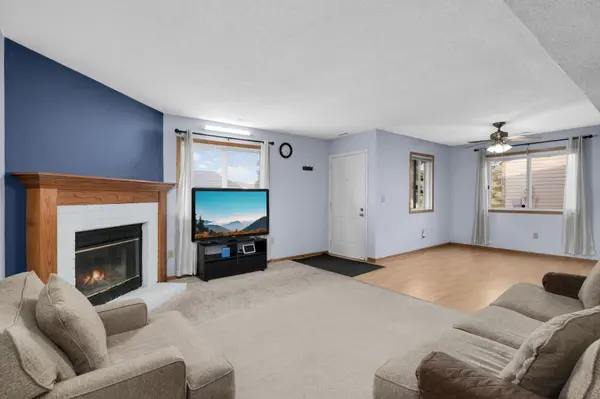 15822 Griffon PATH, Apple Valley, MN 55124