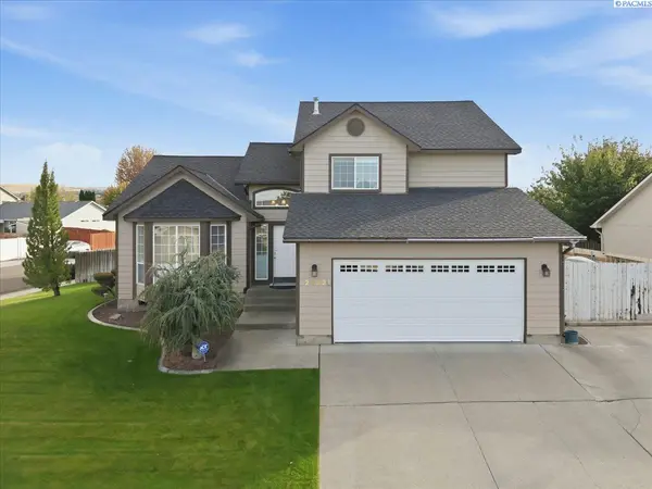 2422 S Arthur Ct, Kennewick, WA 99338
