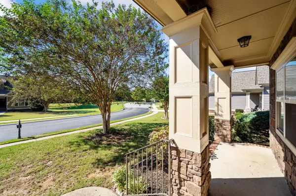 8557 Seven Lakes Drive, Ooltewah, TN 37363