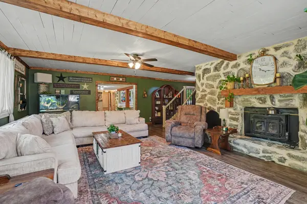1101 Bryant Perry Rd, Bethpage, TN 37022