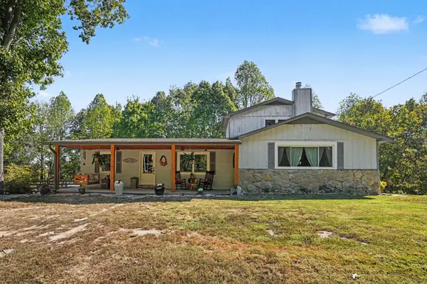 1101 Bryant Perry Rd, Bethpage, TN 37022
