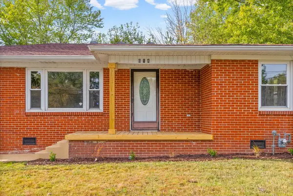 614 Sanderson Dr, Hopkinsville, KY 42240