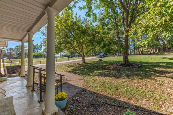 491 Lake Forest Dr, Mount Juliet, TN 37122