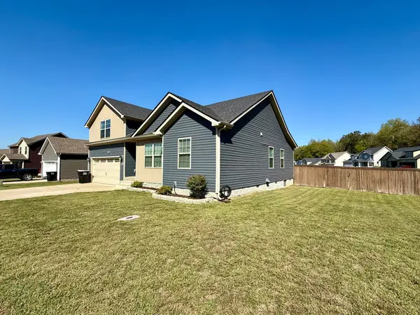 215 Geneva Ln, Clarksville, TN 37040