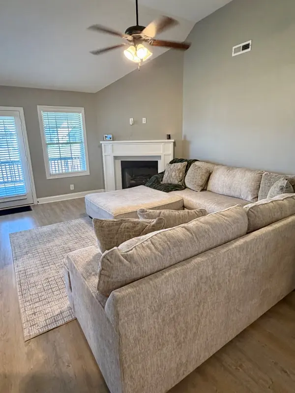 215 Geneva Ln, Clarksville, TN 37040