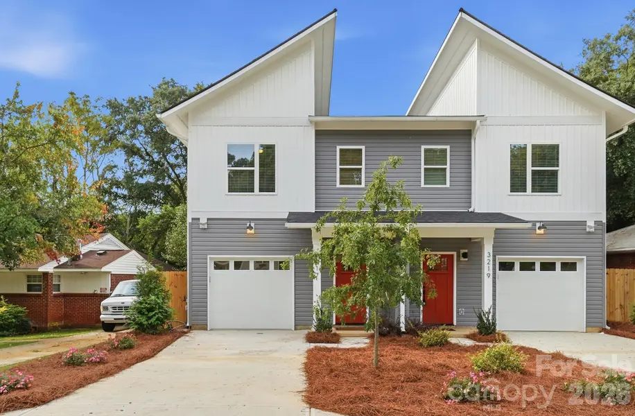 3217 Credenza RD, Charlotte, NC 28208