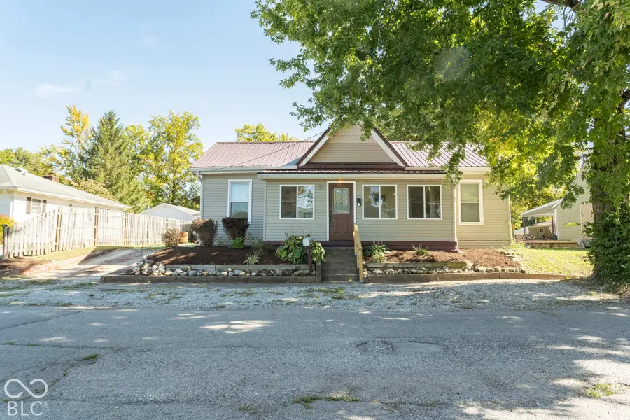 113 S Harrison ST, Knightstown, IN 46148
