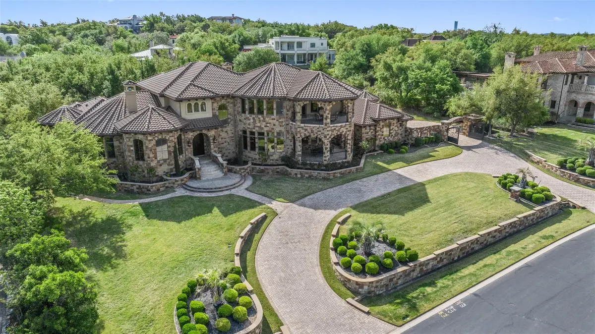 210 Costa Bella DR, Austin, TX 78734