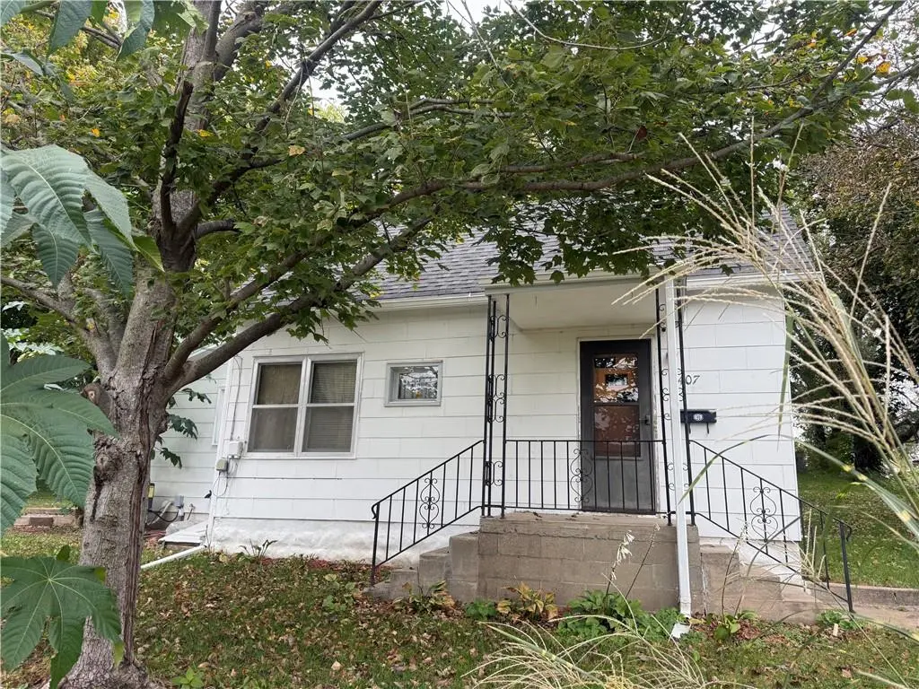 407 E 4th ST, Mound City, MO 64470
