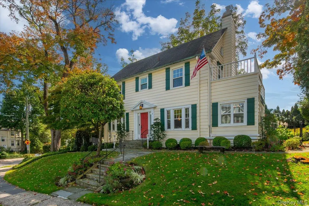 7 Thompson ST, Tuckahoe, NY 10707