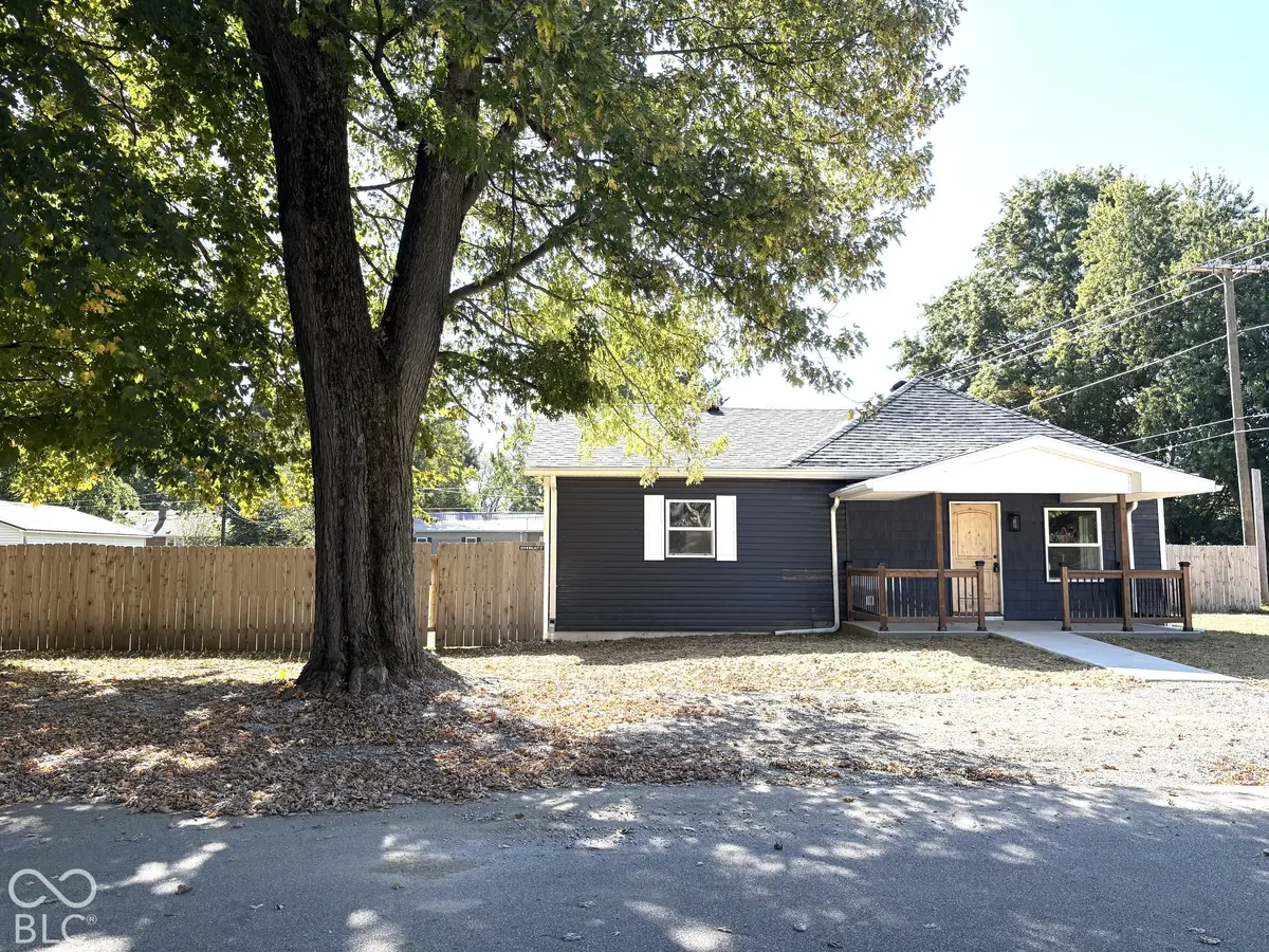 209 W Walnut ST, Waynetown, IN 47990