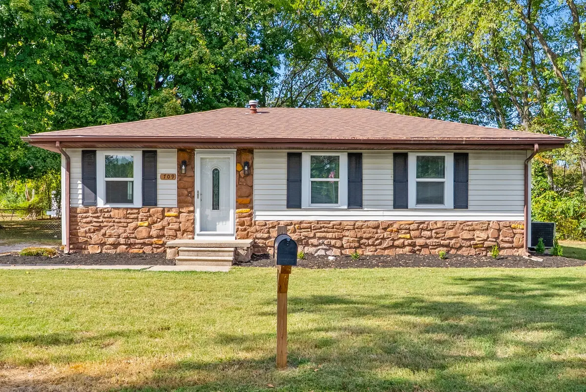 709 Mill Green Ct, Hopkinsville, KY 42240