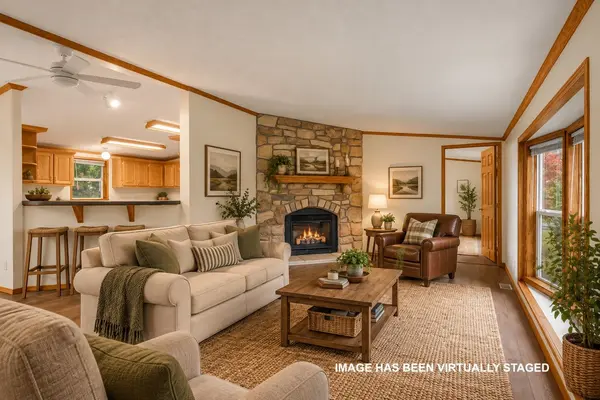 10995 Stacey ALY, Homestead Twp, MI 49640
